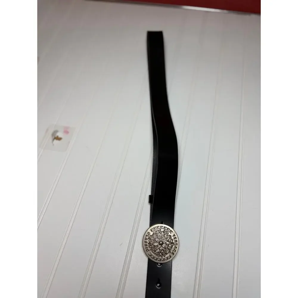 Vintage 1990’s Versace Classic V2 Silver Belt Buckle Italian Black Leather Strap